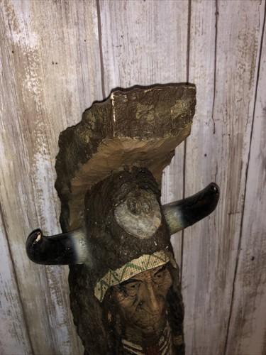 Schwere indianische Harzstatue Häuptling Büffelhörner (H) - Bild 3 von 8
