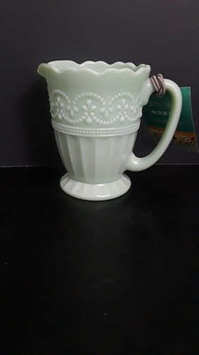 The Pioneer Woman Timeless Beauty Jadeite Color Creamer-Pitcher Vintage Style - Picture 2 of 3