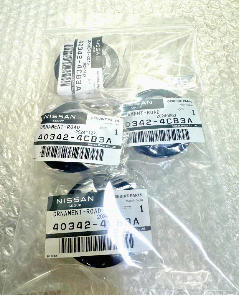 Genuine OEM Nissan 370Z Z34 Wheel Center Caps Set 40342-4CB3A x 4