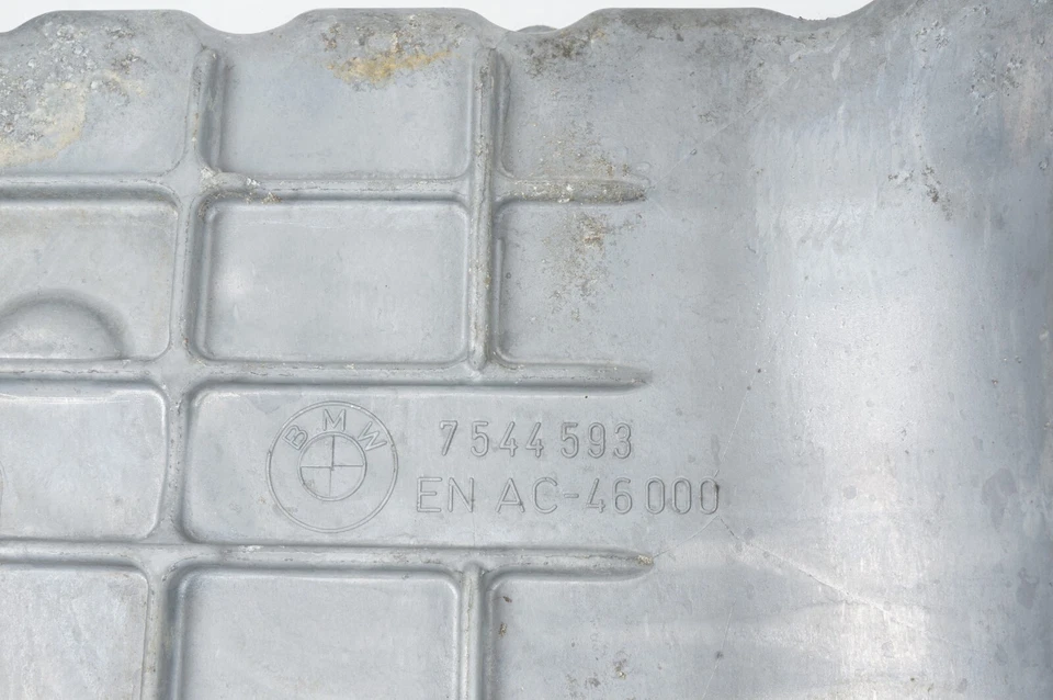 BMW 650I 2006-2010 cárter de aceite superior e inferior del motor OEM Foto 4 de 4