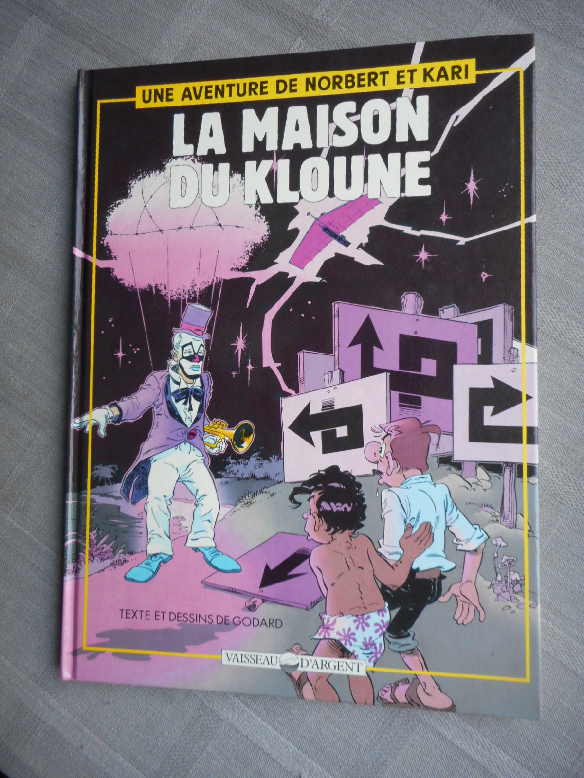 Godard Norbert And Kari Tome 9 La Maison Du Cloune Eo Mint With His/Her Poster