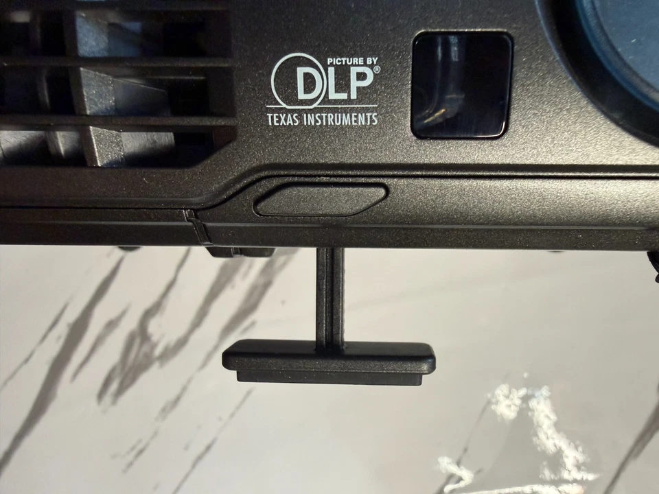 Proyector Optoma EP766 DLP 3200 Lúmenes HDMI VGA XGA FUNCIONANDO Foto 4 de 4