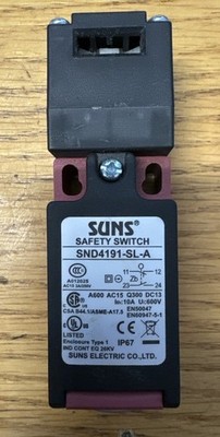 SUNS SND4191-SL-A Safety Interlock Limit Switch NC/NO 1A 600VAC New 1/2'' NPT