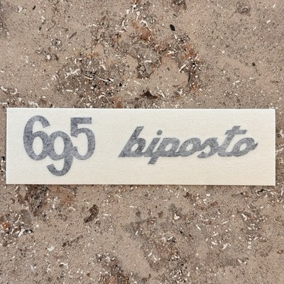 2 Stück ABARTH Aufkleber / Sticker:  695 biposto , 10 cm, schwarz glänzend