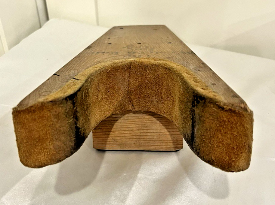 Vintage Solid Wooden Boot Jack Pull - THE WESTERN… - image 4