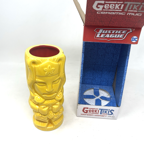 Geeki Tikis Wonder Woman Mug Yellow 15 oz Justice League Ceramic Sculpted NEW - Picture 7 of 16
