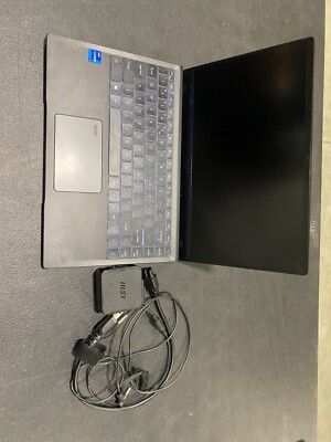 MSI Summit B14 A11M 14''FHD Intel Core i7 11th gen  8GB 953GB SSD  +Charger