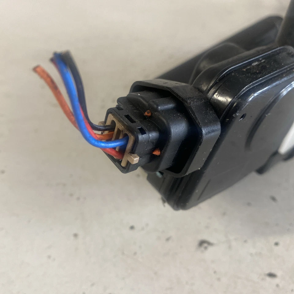 KIA SPORTAGE 2009 mecanismo de bloqueo de puerta del lado del conductor delantero derecho captura 11575-00100 Foto 4 de 4