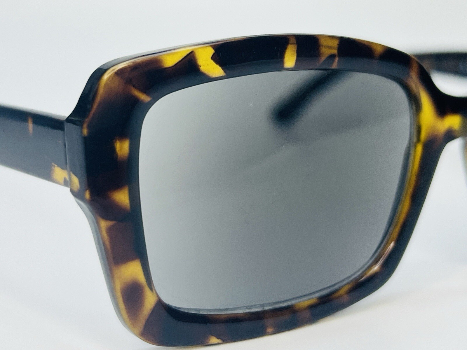 A.J. Morgan Square Tortoiseshell Reader Sunglasse… - image 5