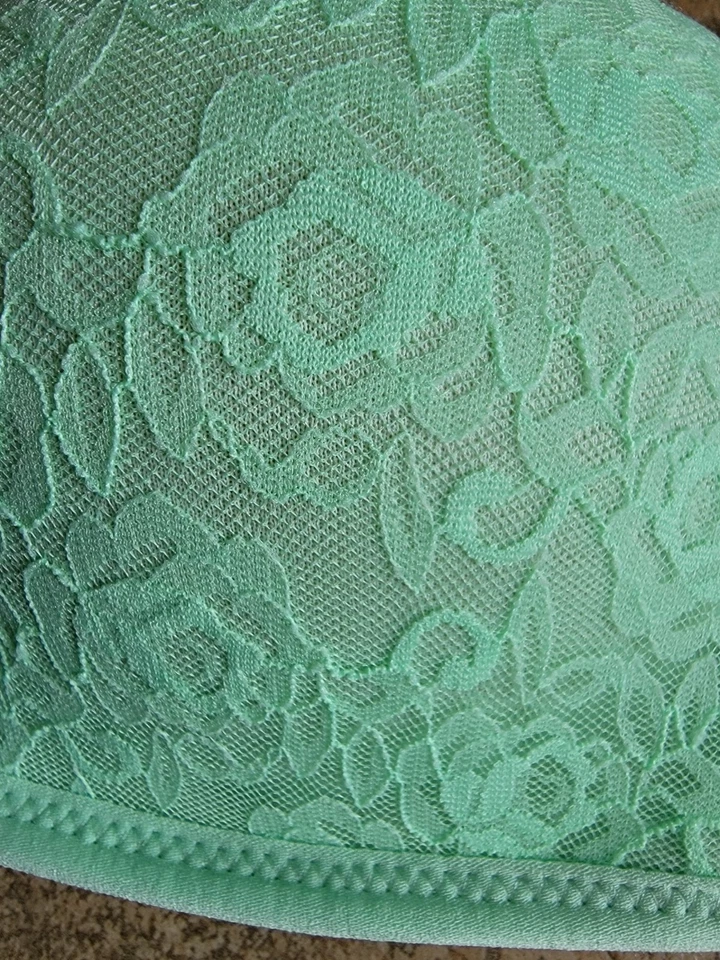 Sujetador Bandeau Victoria's Secret ROSA Encaje Acolchado Sin Tirantes MEDIANO  Foto 3 de 4