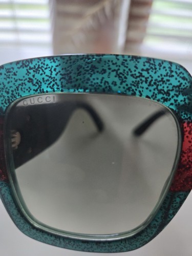 Gucci Sunglasses - Picture 5 of 6