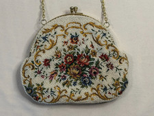 Vintage Walborg Hong Kong Beaded Floral Evening Purse Kiss Lock Chain 1960s