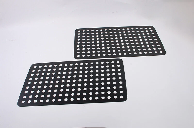 Calcomanía de cubierta de vidrio de ventana trasera negra de aleación de aluminio 2 piezas para Ford Bronco 2021-2023 Foto 3 de 4