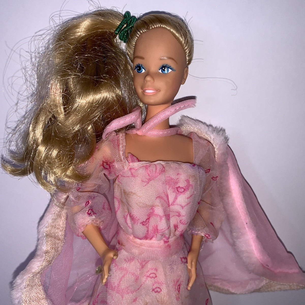 Mattel Vintage 1966 Barbie with Original Ring, Pierced Ears Mattel Vintage 1966 Barbie with Original Ring, Pierced Ears