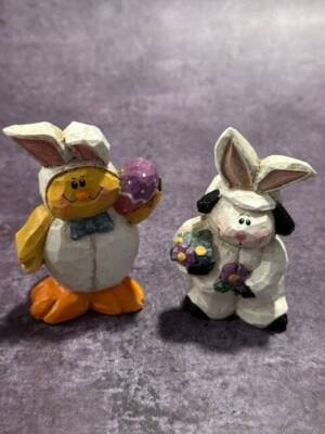 Eddie Walker Chick Dog Figurines Dressed As Bunnies Midwest of Cannon Falls