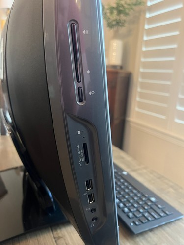HP 610-1130y 23" Touch-Screen TouchSmart All-In-One Desktop Computer - Picture 4 of 20