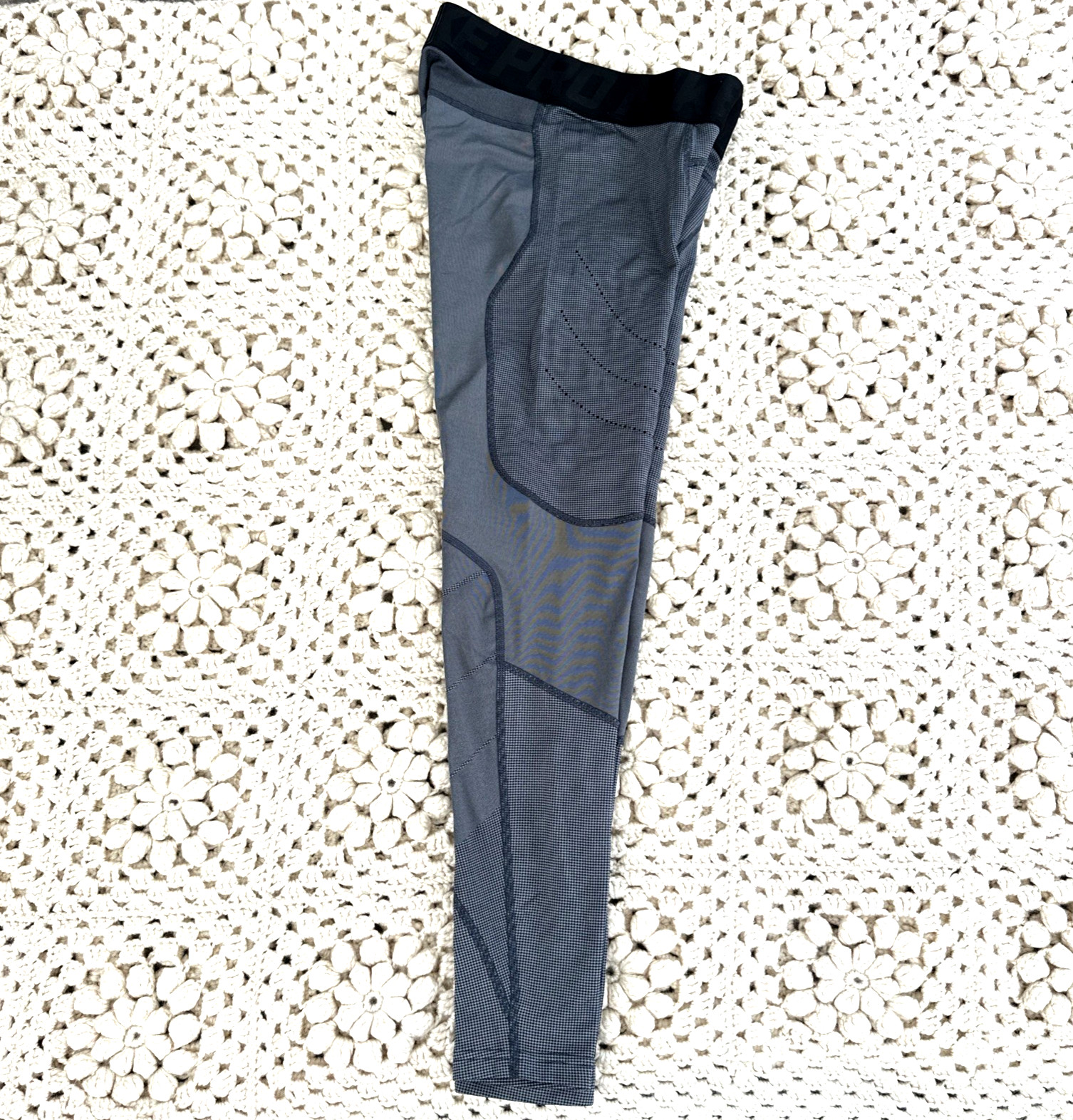 NIKE Pro HyperWarm Aeroloft Compression Training … - image 6