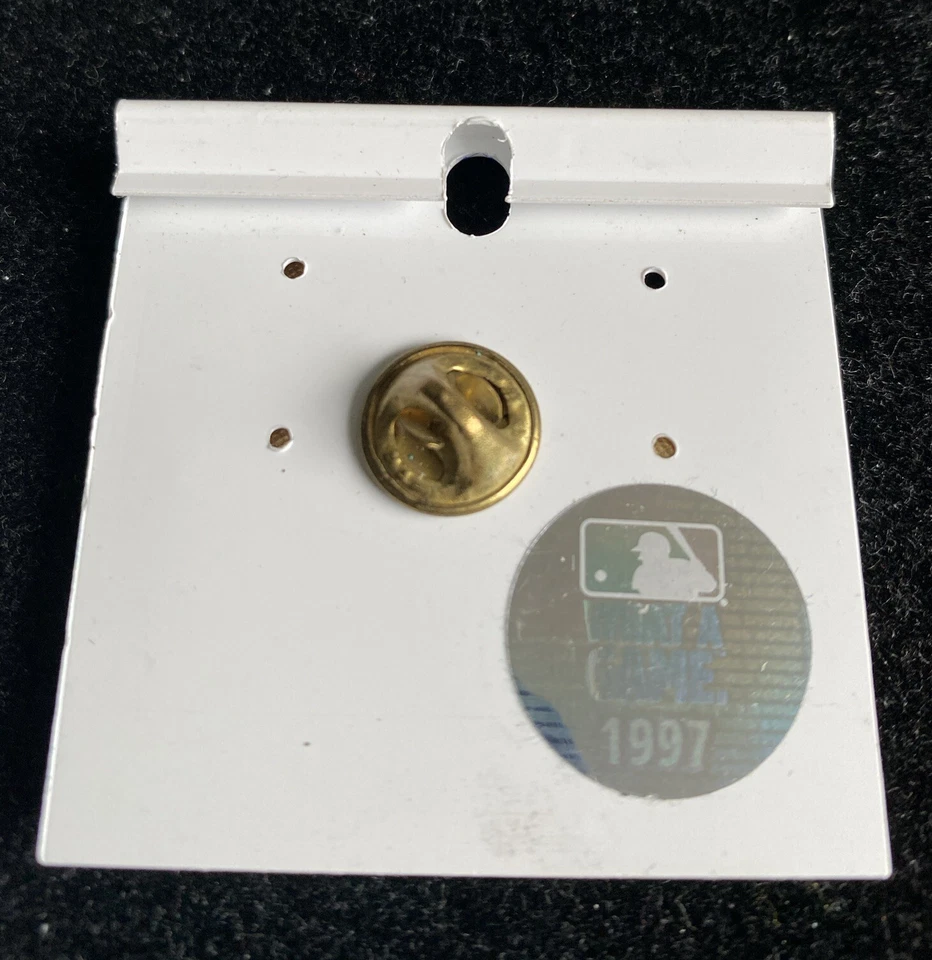 1997 Seattle Mariners Division champs Baseball MLB Pin Souvenir Va - Image 2 of 3