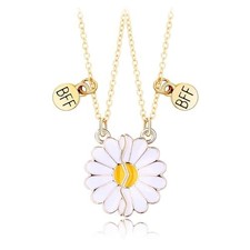 BFF Necklace for 2, Heart Butterfly Daisy Pendant Matching Necklace Gold-Daisy