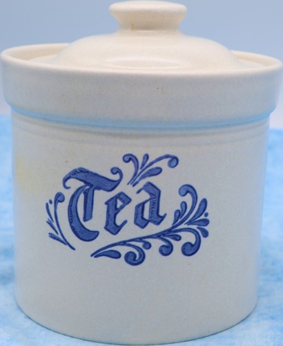 Pfaltzgraff Yorktowne Tea Canister w/ Lid Blue Script Stoneware USA