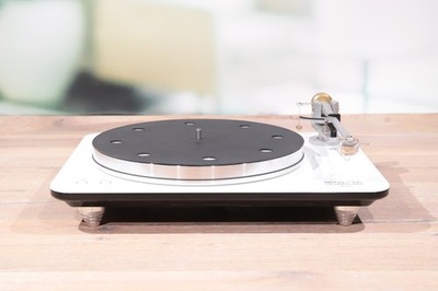 Acoustic Signature WOW Plattenspieler, Turntable, TA-700 Audio Technica AT-33Sa!