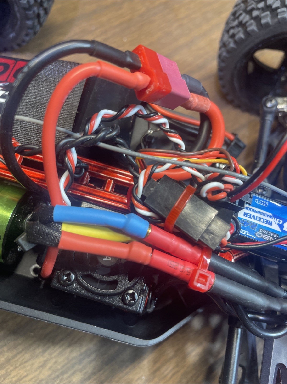 Brushless SG316 MAX Upgraded 45a ESC 3s Lipo 55+ Mph Rc Car Truck RTR Xtra Wide