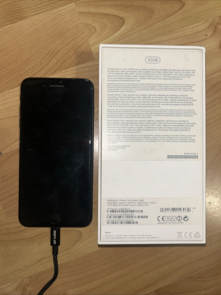 Apple iPhone 7 Plus - 32GB - Jet Black (Sbloccato) - Immagine 2 di 4