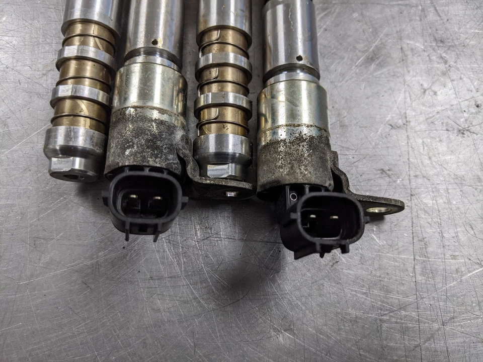 Variable Valve Timing Solenoid Set 14-16 Chevrolet Impala Limited 3.6 12636175 - Image 3 of 4