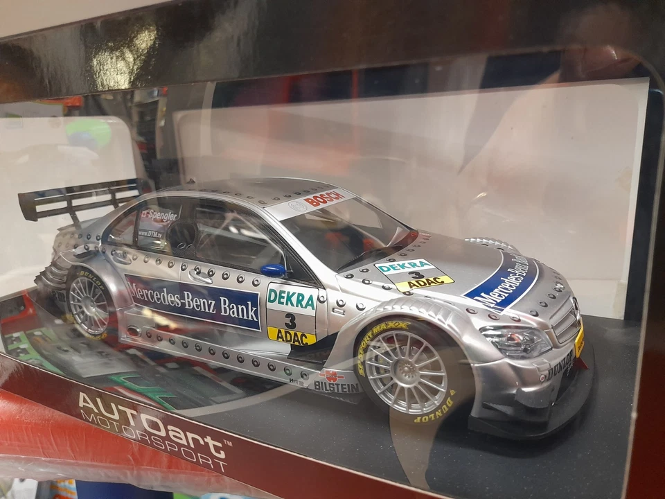 Autoart 80830 Mercedes-Benz C-Class V8 #3 Spengler "M-B Bank" DTM 2008 1/18 - Immagine 2 di 2