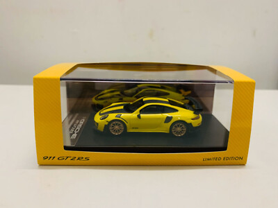1:64 Scale Die-Cast Model Car Porsche 911 GT2 RS Yellow Limited