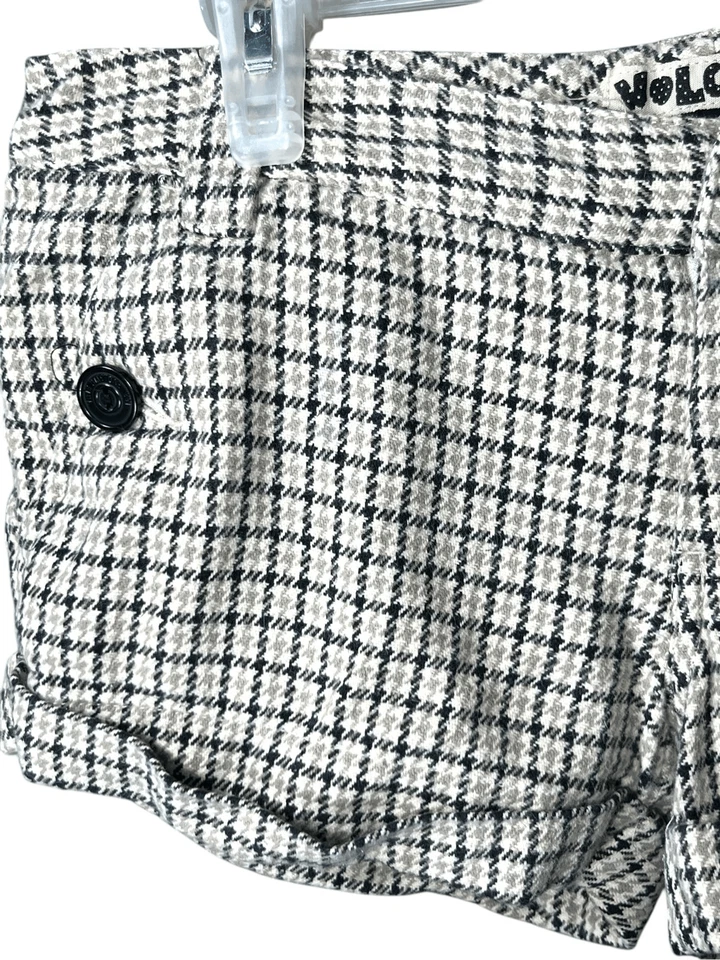 Vintage Y2K Women’s Volcom Beige Checker Shorts Size 1 - Image 2 of 4