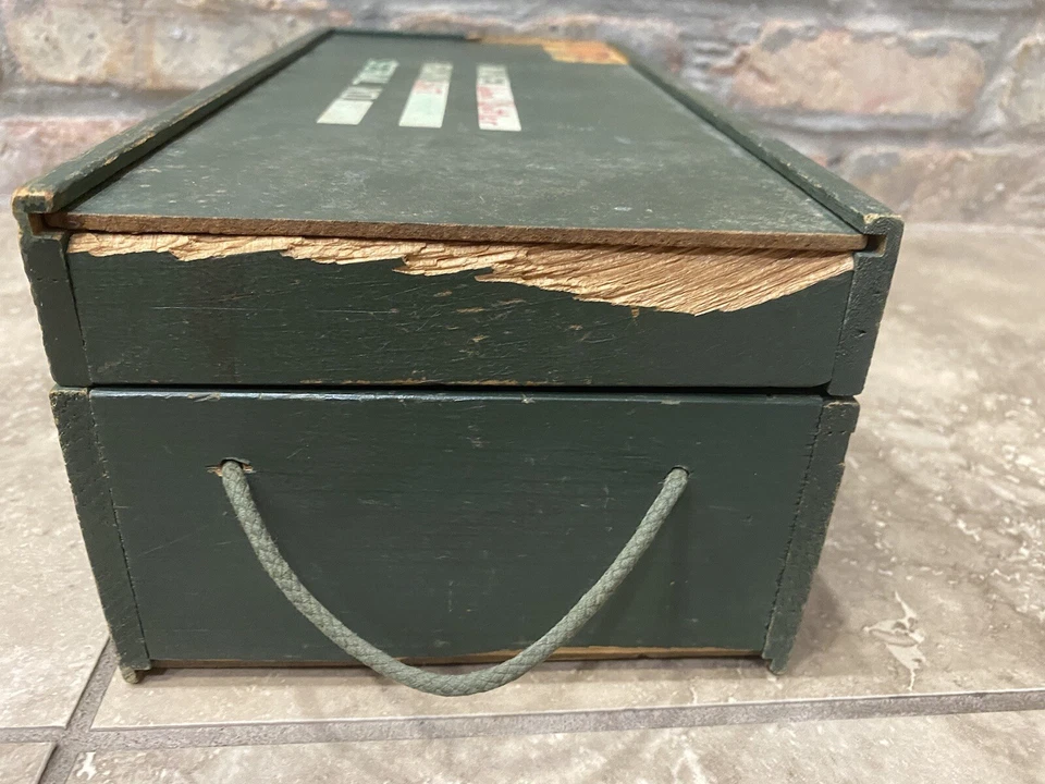 Armario de madera GI Joe vintage años 60 para figura Hasbro de 12" sin bandeja Foto 4 de 4