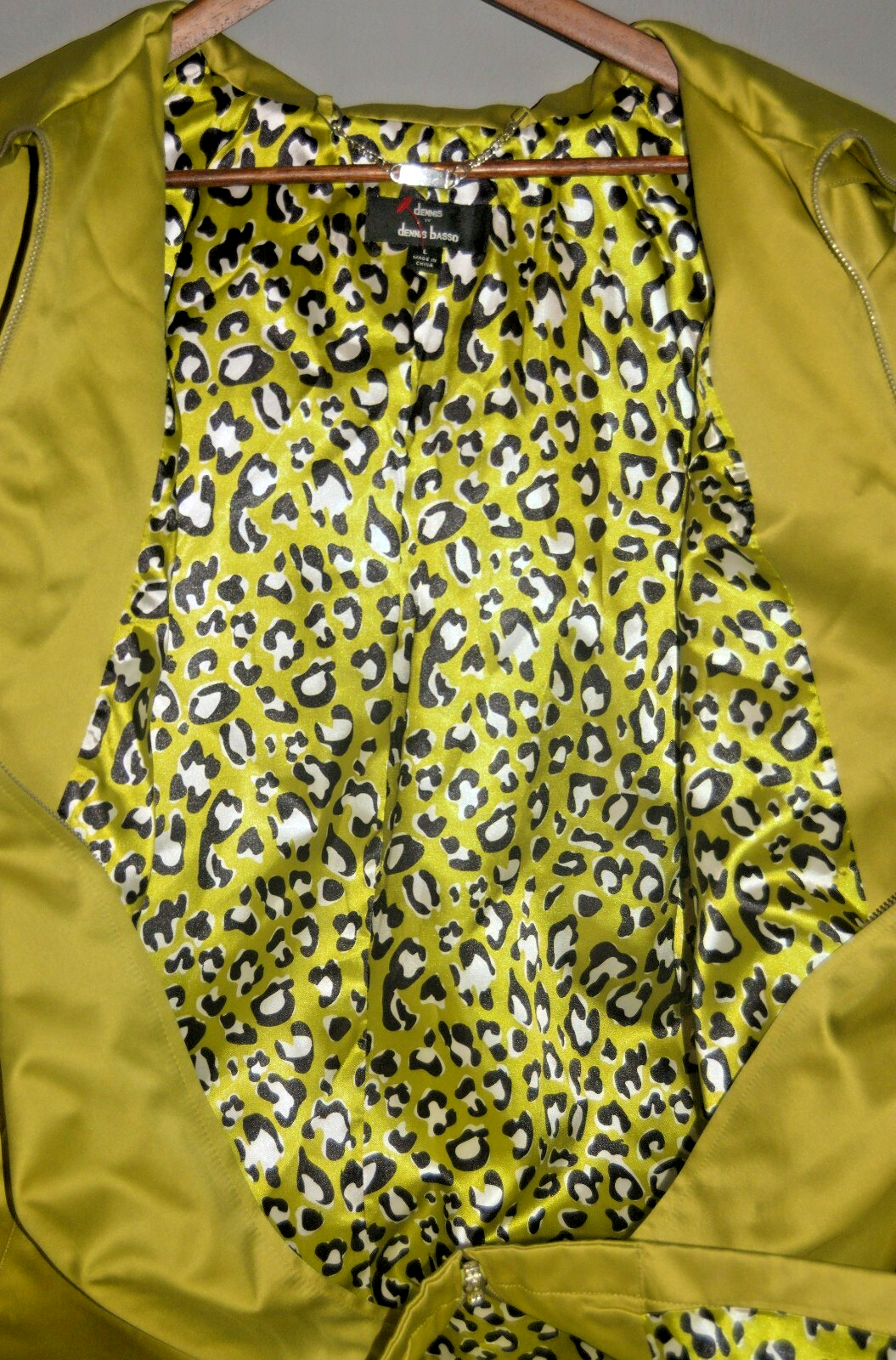 Picture 2 of 8