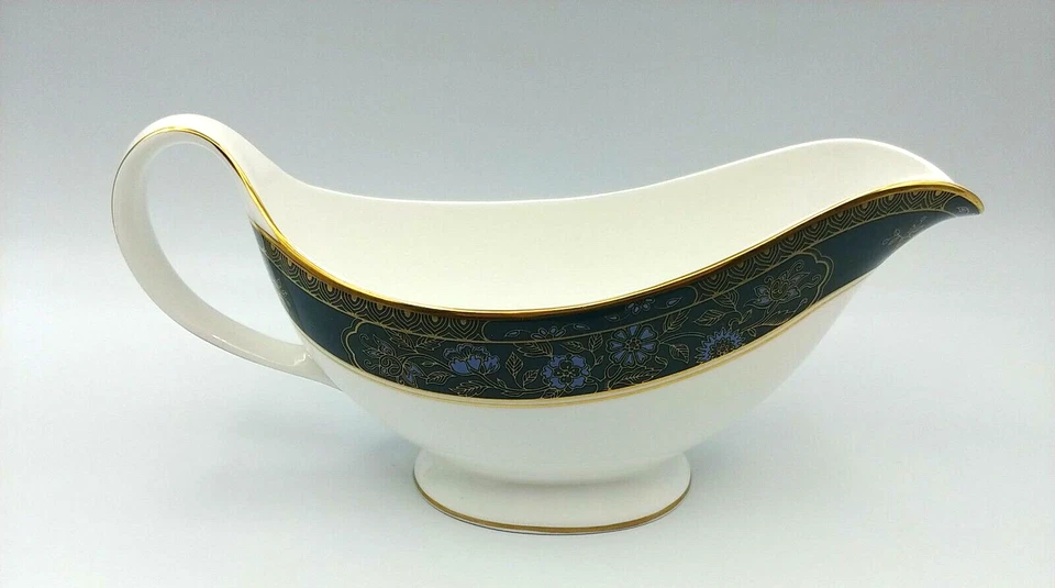 Royal Doulton Carlyle Pattern Gravy Boat  Foto 4 de 4