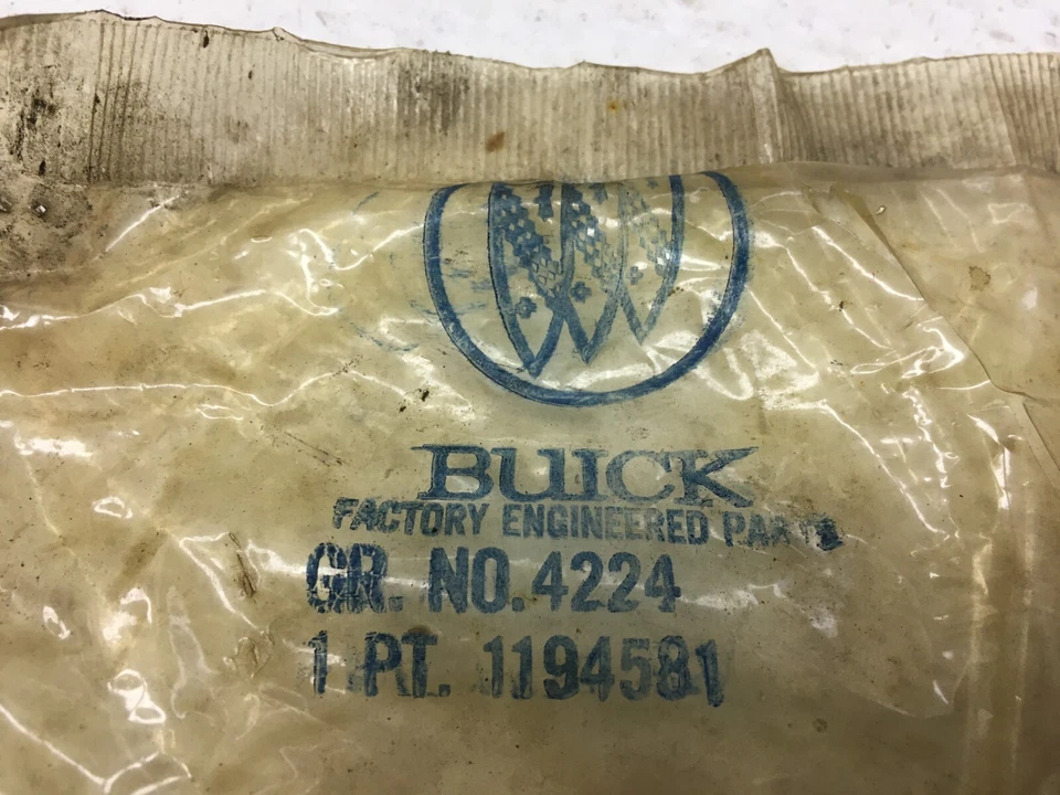 Nuevo de Lote Antiguo 1961-1963 Buick Special Skylark Bomba Delantera Transmisión Automática Sello de Aceite Foto 2 de 4