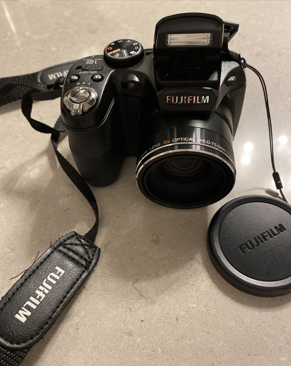 schuur Modderig avond Fujifilm FinePix S Series S1600 12 MP Digital Camera Black With Case And Strap | eBay schuur Modderig avond Fujifilm FinePix S Series S1600 12 MP Digital Camera Black With Case And Strap | eBay