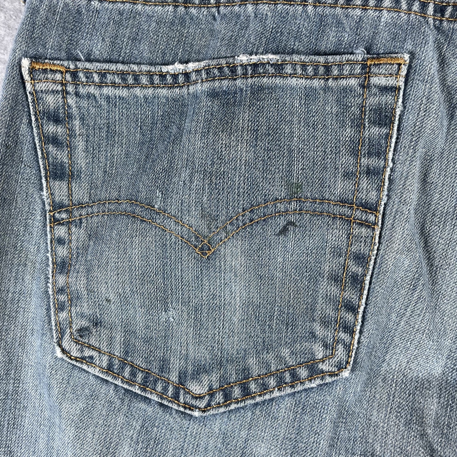Levi's Men's 36x30 Blue Denim Button Fly Straight Leg Jeans Medium Wash thumbnail 10