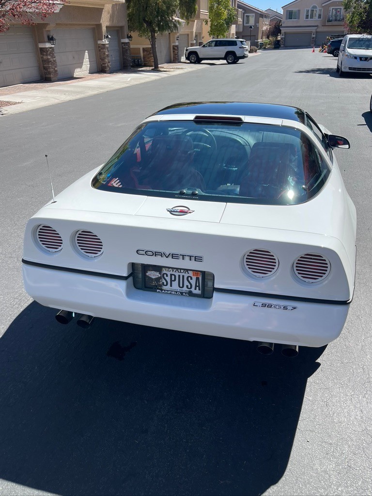 1990 White Chevrolet Corvette   | C4 Corvette Photo 3
