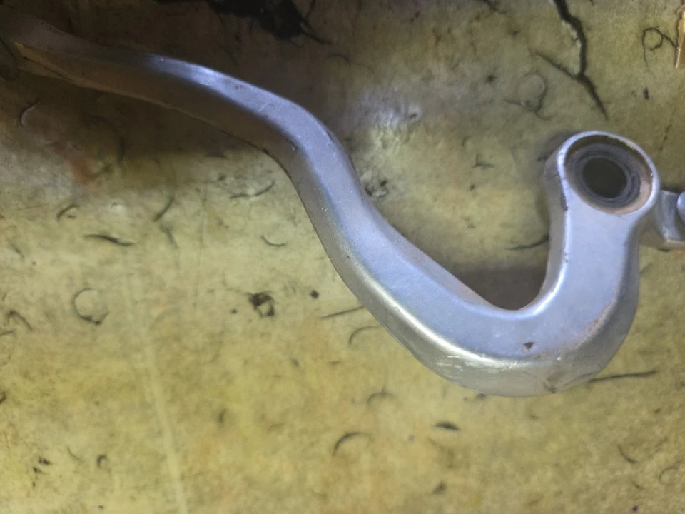 01 02 2001 2002 SUZUKI RM125 PINZA DE FRENO TRASERO PEDAL CILINDRO MAESTRO #,2 Foto 4 de 4