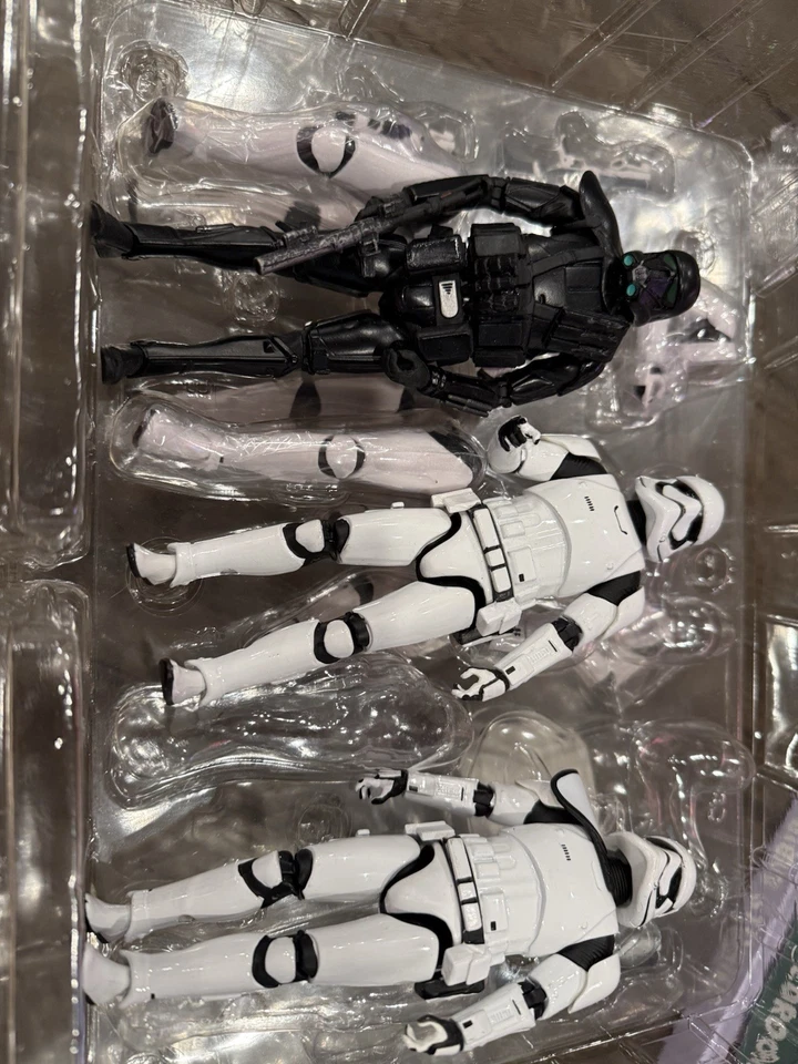 ARTFX+ Kotobukia Star Wars First Order Storm Trooper Paquete de 2 y Death Trooper Foto 3 de 4