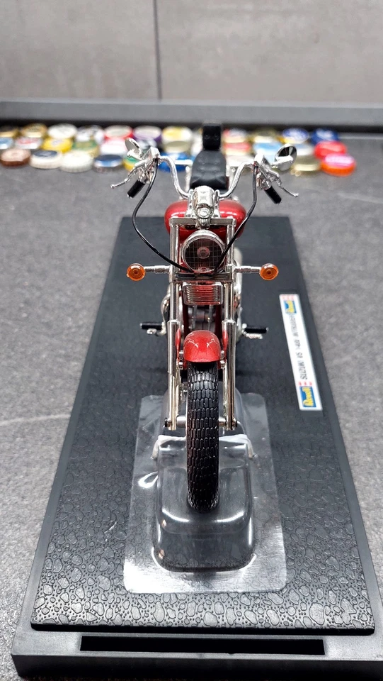 Revellmodell 1:12 SUZUKI VS1400 Intruder - Bild 4 von 4