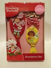 Strawberry Shortcake Hairbrush set