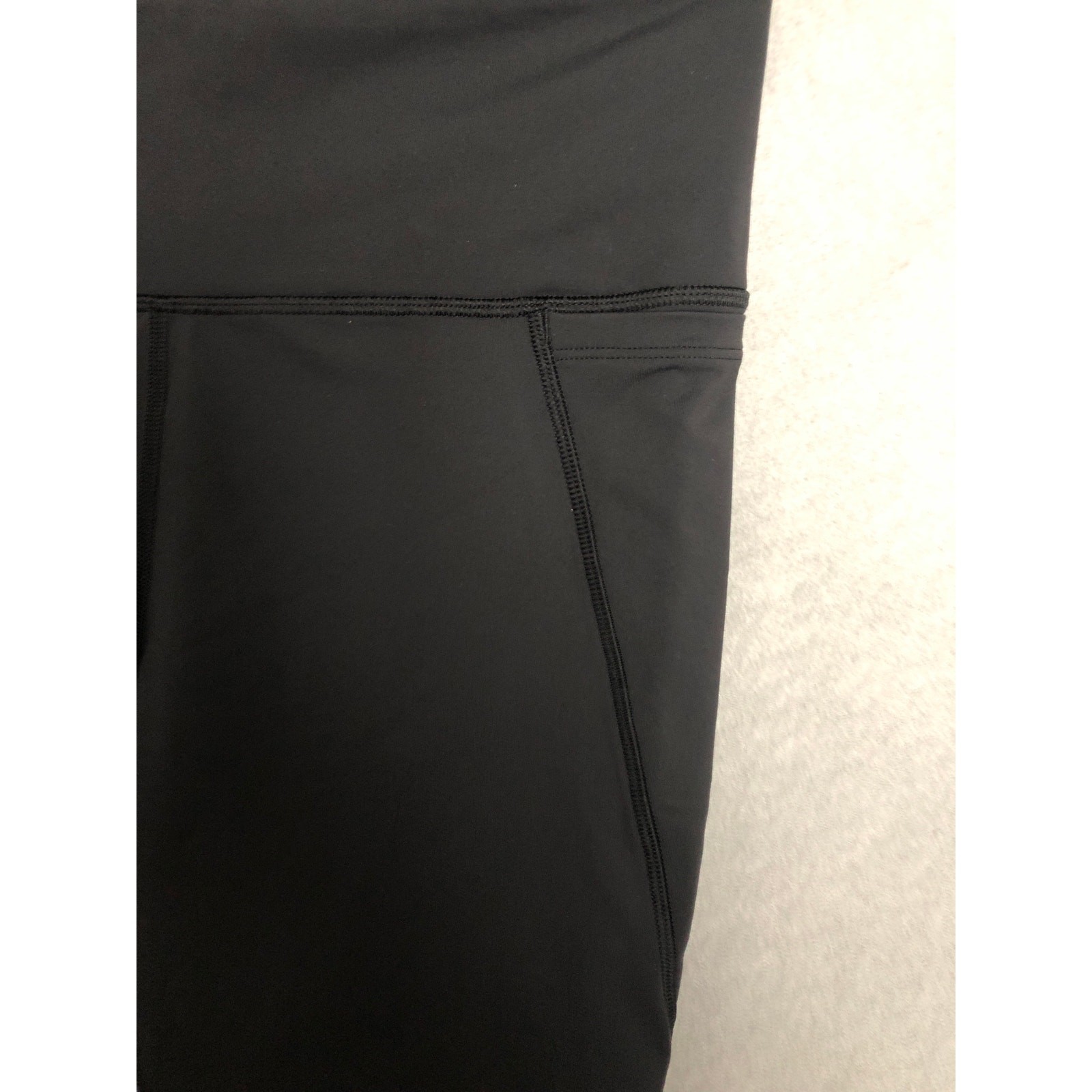 Reebok Athletic Set Women's Large T-Shirt and Leggings Black NEW thumbnail 2