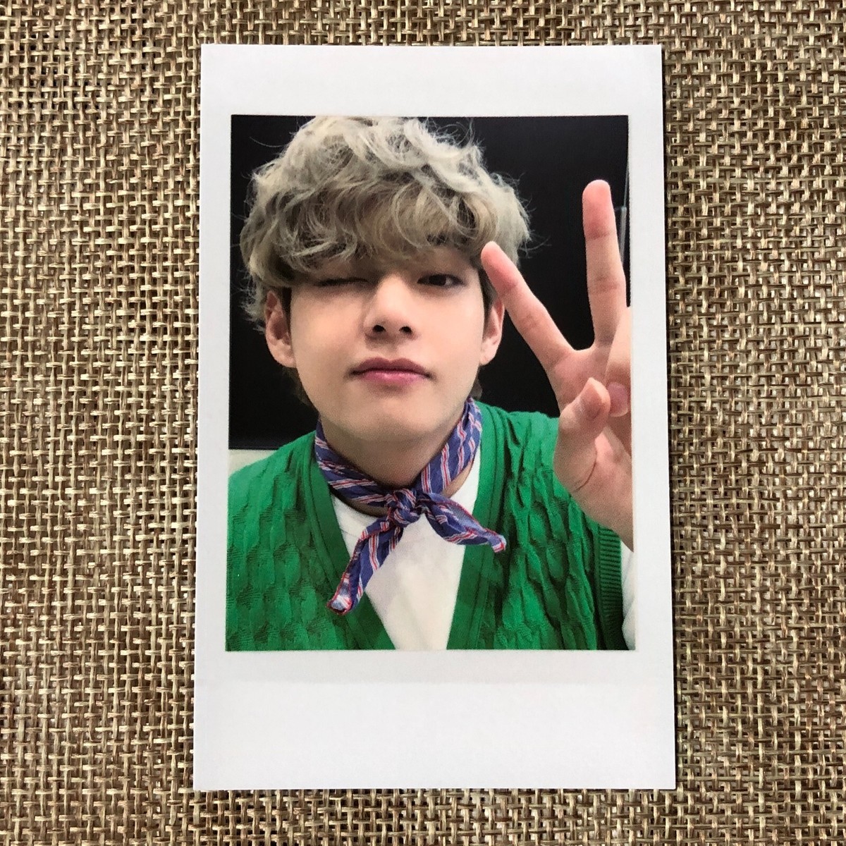 BTS V [ 2021 Season's Greetings ] Official Polaroid Photocard