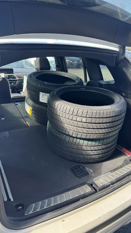 Neumáticos Pirelli Foto 2 de 2