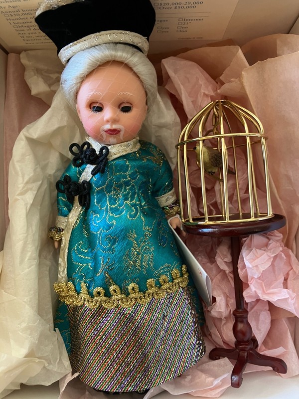 MADAME ALEXANDER EMPEROR AND NIGHTINGALE #33700 NEW IN BOX