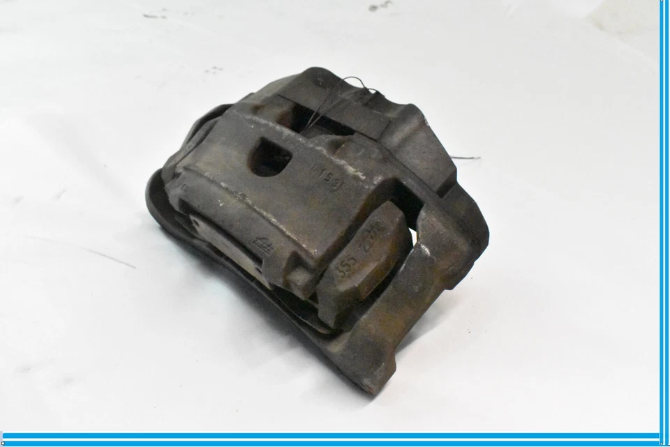 Pinza de freno delantera izquierda C2D3106 OEM Jaguar XJ XF XK 2010-19 Foto 2 de 4