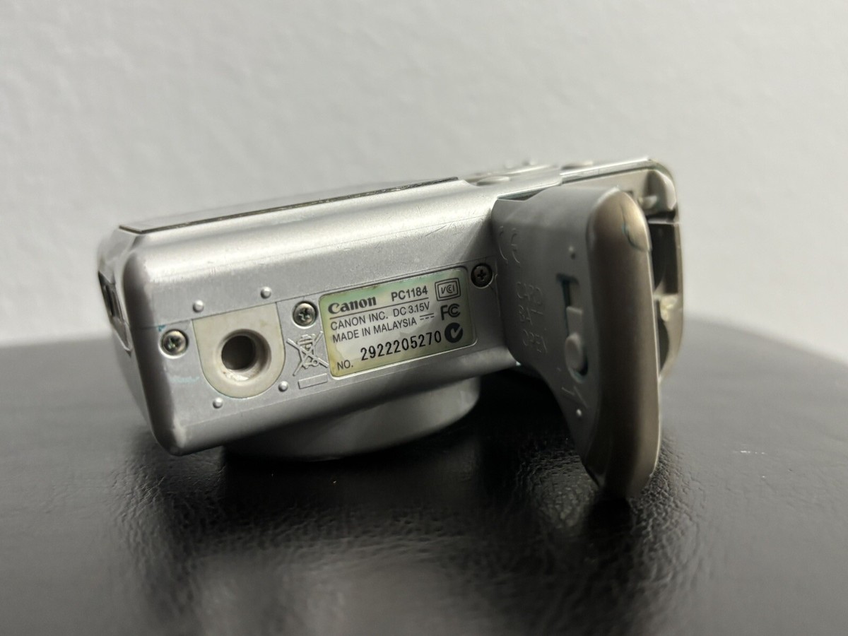 Canon PowerShot A530 5 Megapixel Digital Camera As-is For Parts or