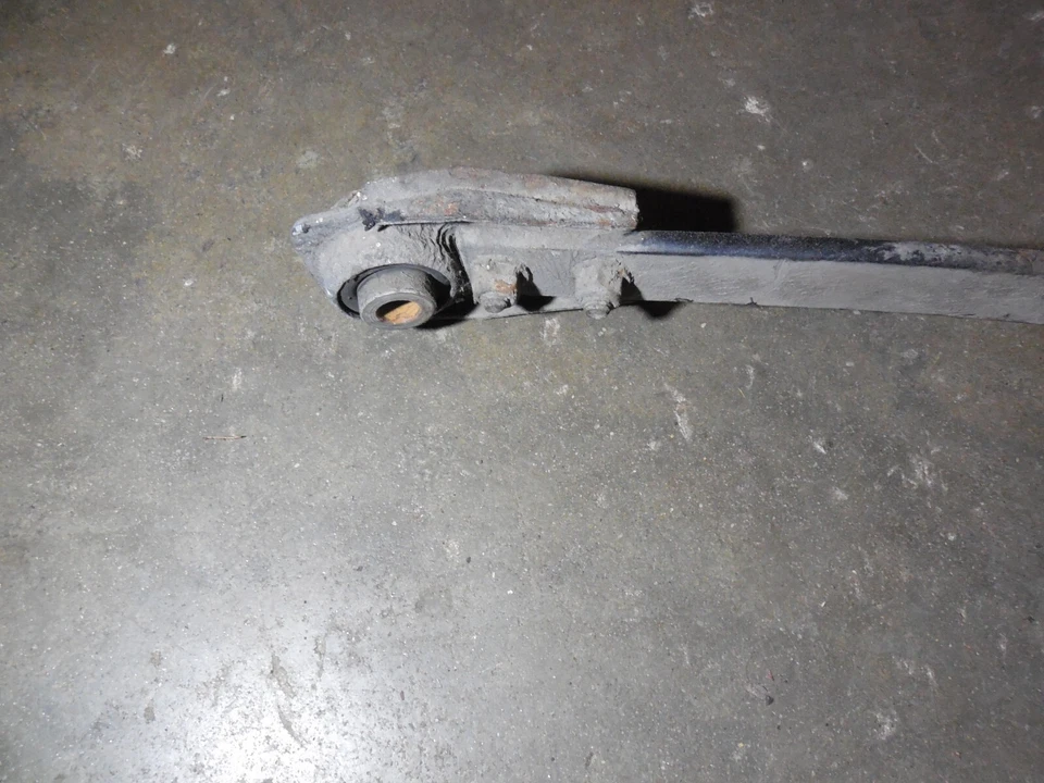 Barra estabilizadora oscilante trasera 85-89 mercedes-benz r107 380sl 560sl Foto 4 de 4