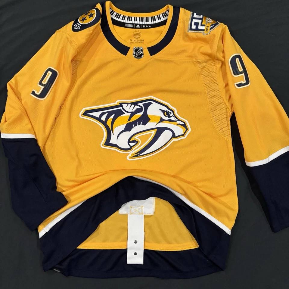 Camiseta Nashville Predators Filip Forsberg #9 Auténtica NHL, Adidas, Cosida Nueva Sin Etiquetas Foto 2 de 4